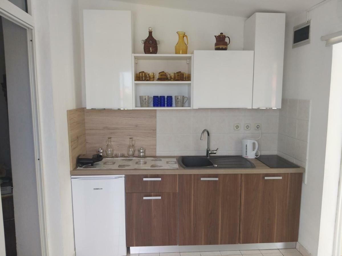 Apartment Milka Vinjerac Ngoại thất bức ảnh